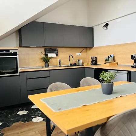 Popa Apartment